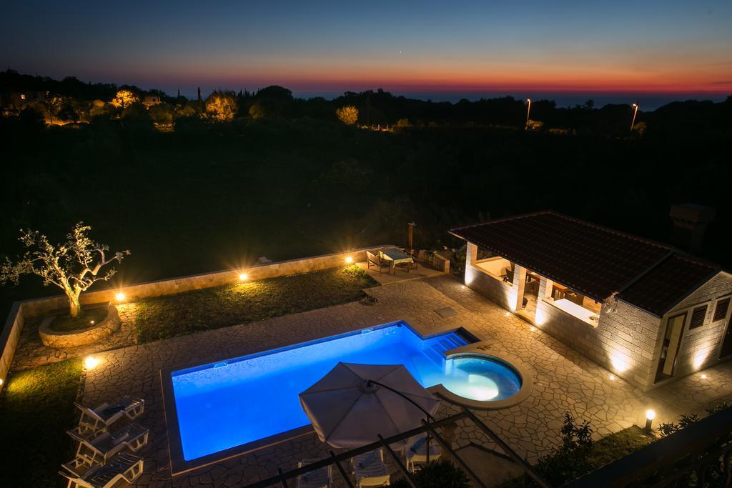 Holiday Home Luce Vitaljina Ngoại thất bức ảnh